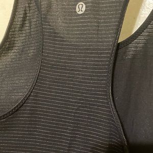 Size 4 lululemon racerback top